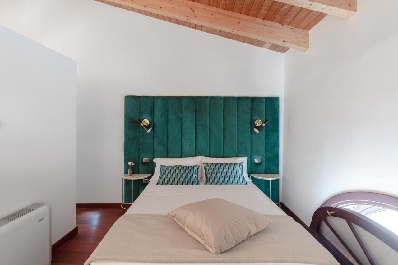 Torre Capranica Apart otel Roma Dış mekan fotoğraf